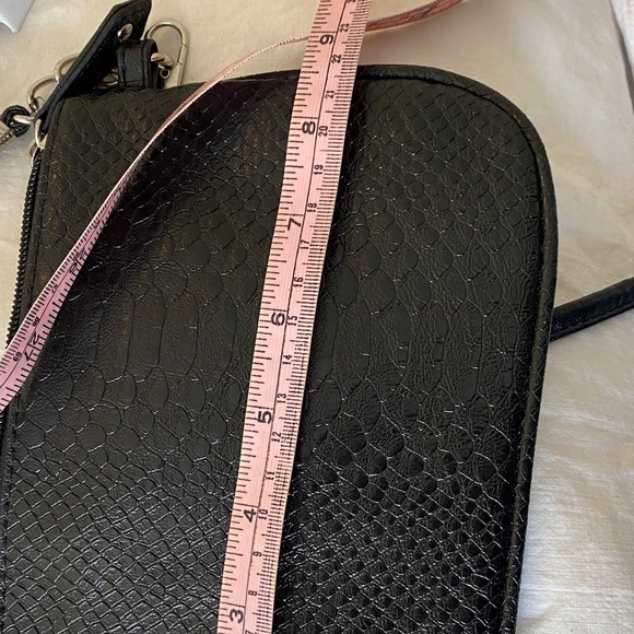 Kathy Van Zeeland Black Snakeskin Wristlet - Picture 5 of 5